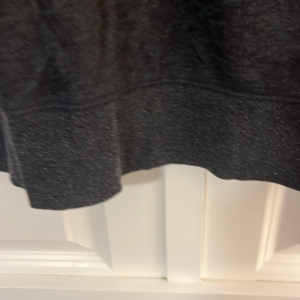 Sweatshirt - Picture 3 of 4